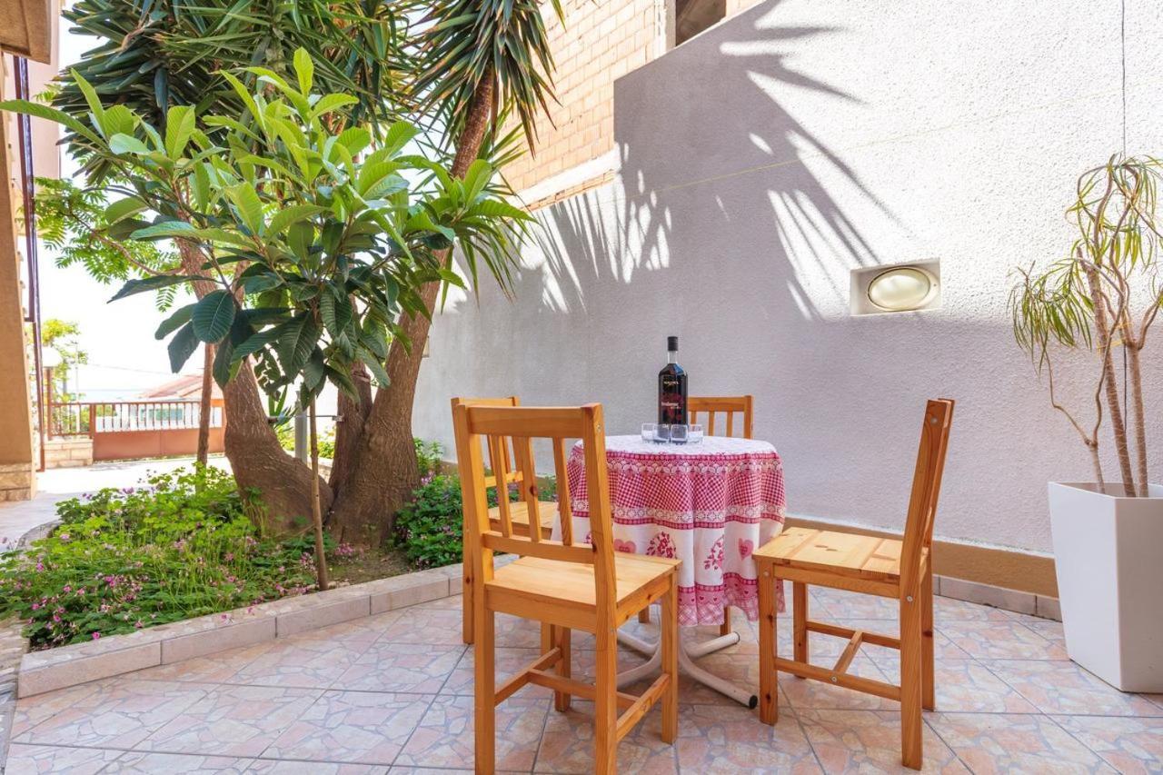 Apartment Beky Podstrana Ngoại thất bức ảnh